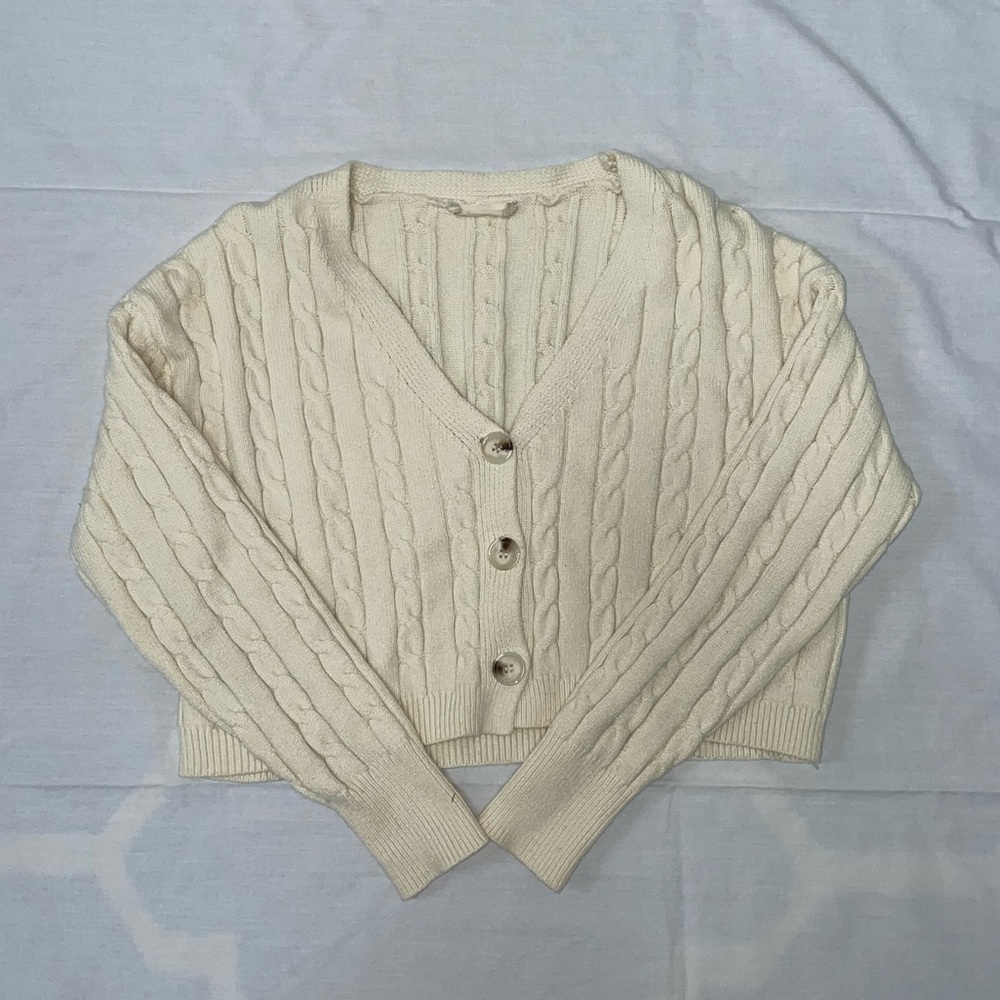 Altar’d State Cropped Sweater/Cardigan